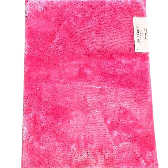 Juicy Couture Home Plush Bath Rug- Candy Pink - Picture 2 of 6